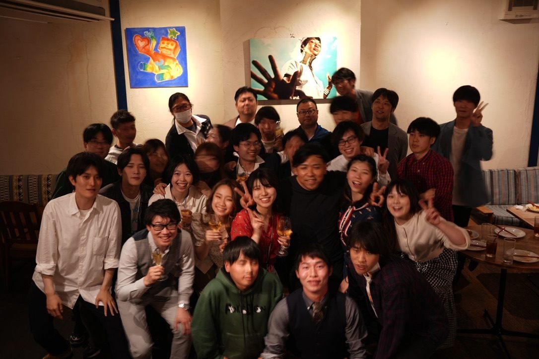 室内イベントの集合写真
